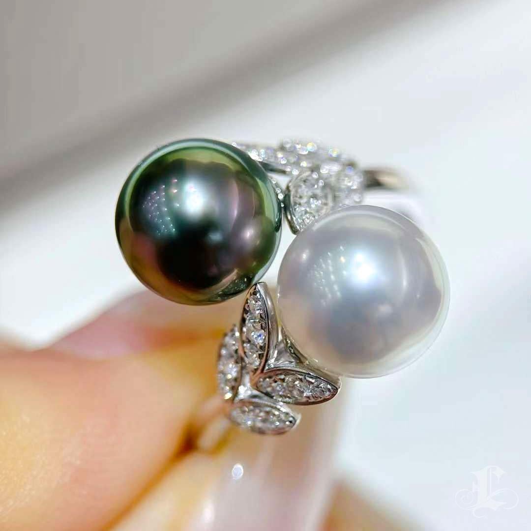 【Sinfonia della vite】Aurora Duo Harmony Anello con perle di Tahiti e diamanti dei mari del Sud In condizioni Nuovo in vendita a New York, NY