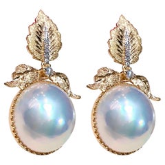 【Vine Symphony】Aurora Orchard White Mabe Pearl Diamond Leaf Earrings