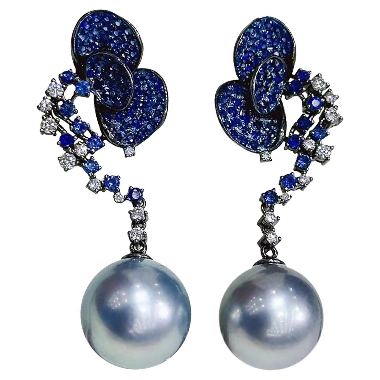 【Vine Symphony】Orbitale in oro nero con perle di Tahiti e zaffiri