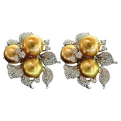 【Vine Symphony】Goldene Kamelie Aurora Südsee Perlen & Diamant Ohrringe