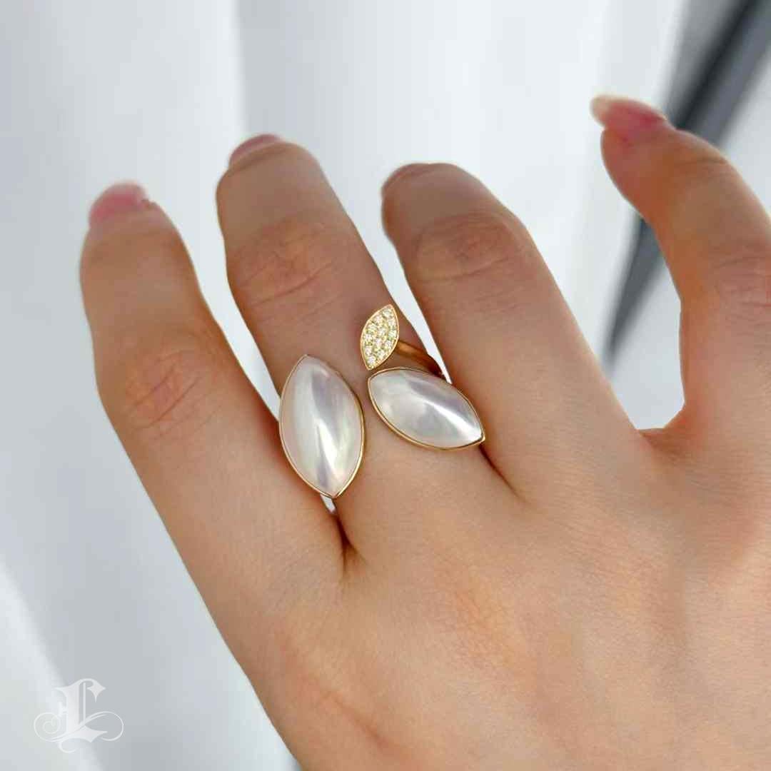 Uncut 【Vine Symphony】Leaf Whisper Aurora Japanese Mabe Pearl & Diamond Ring For Sale