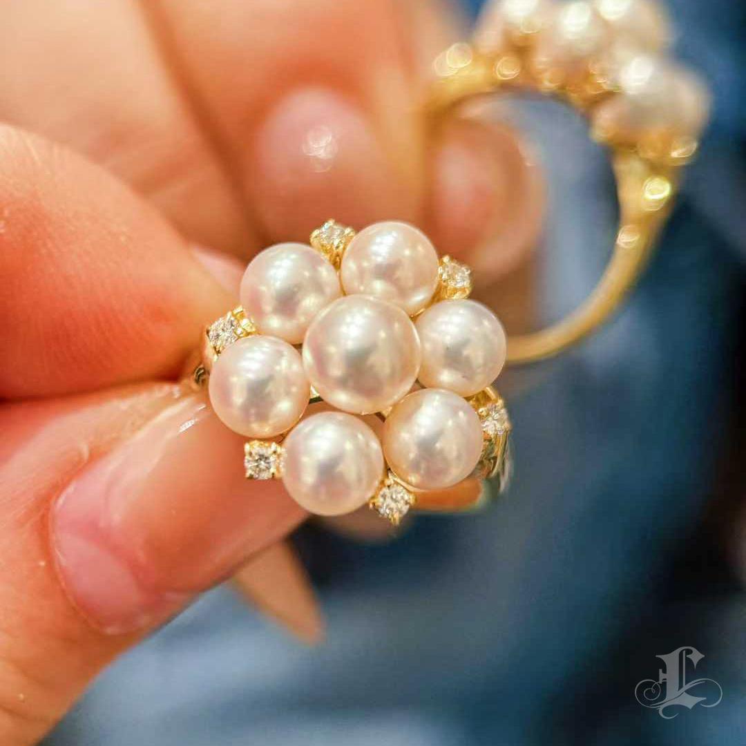 Donna Mikimoto - Anello in oro con diamante e perla Akoya in vendita