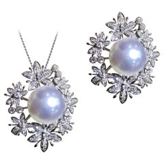 【Vine Symphony】Petals Convertible South Sea Pearl & Diamond Pendant Brooch