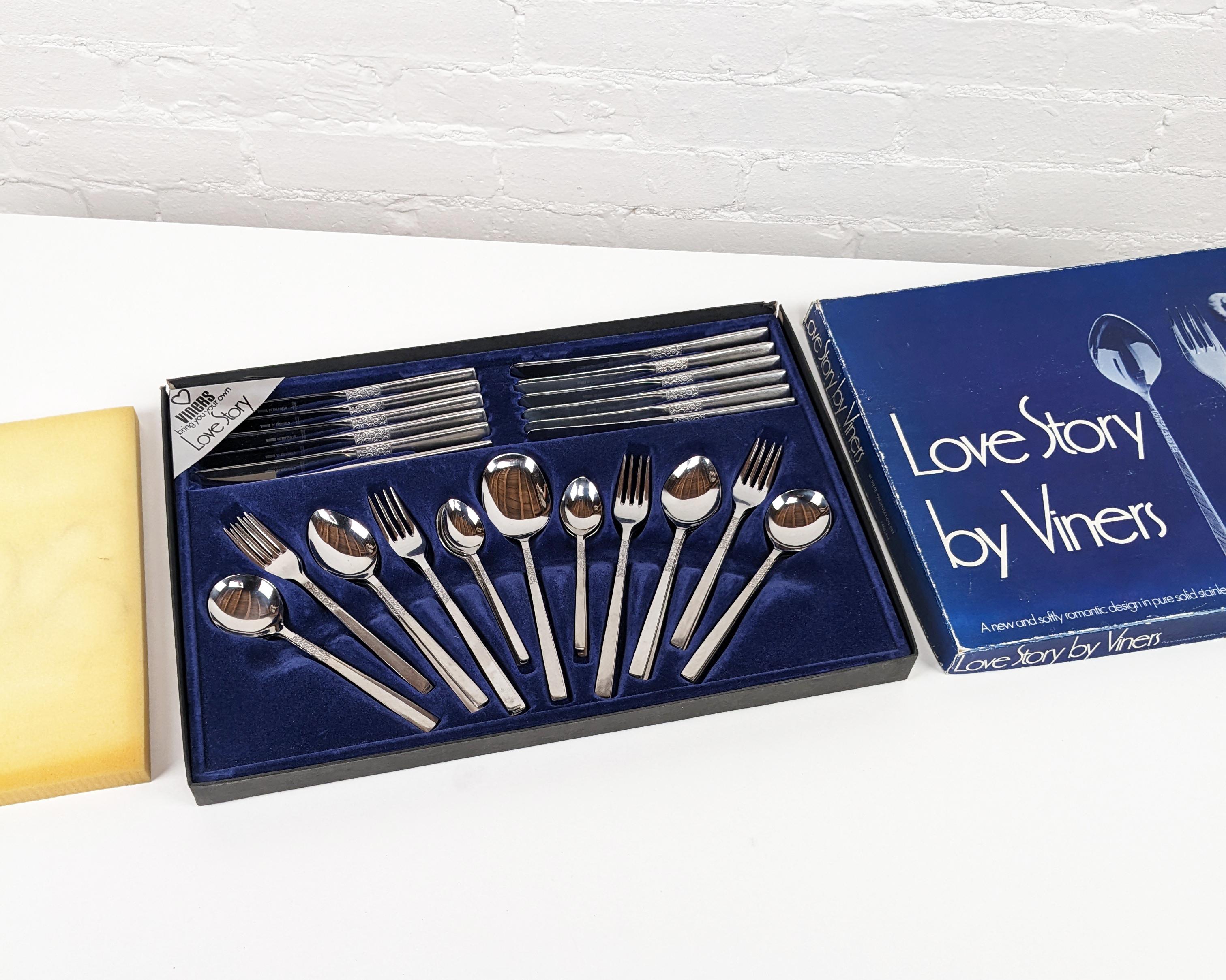 Viners ‘Love Story’ cutlery, Presentation set, stainless steel, 44 pc, 1970s 5
