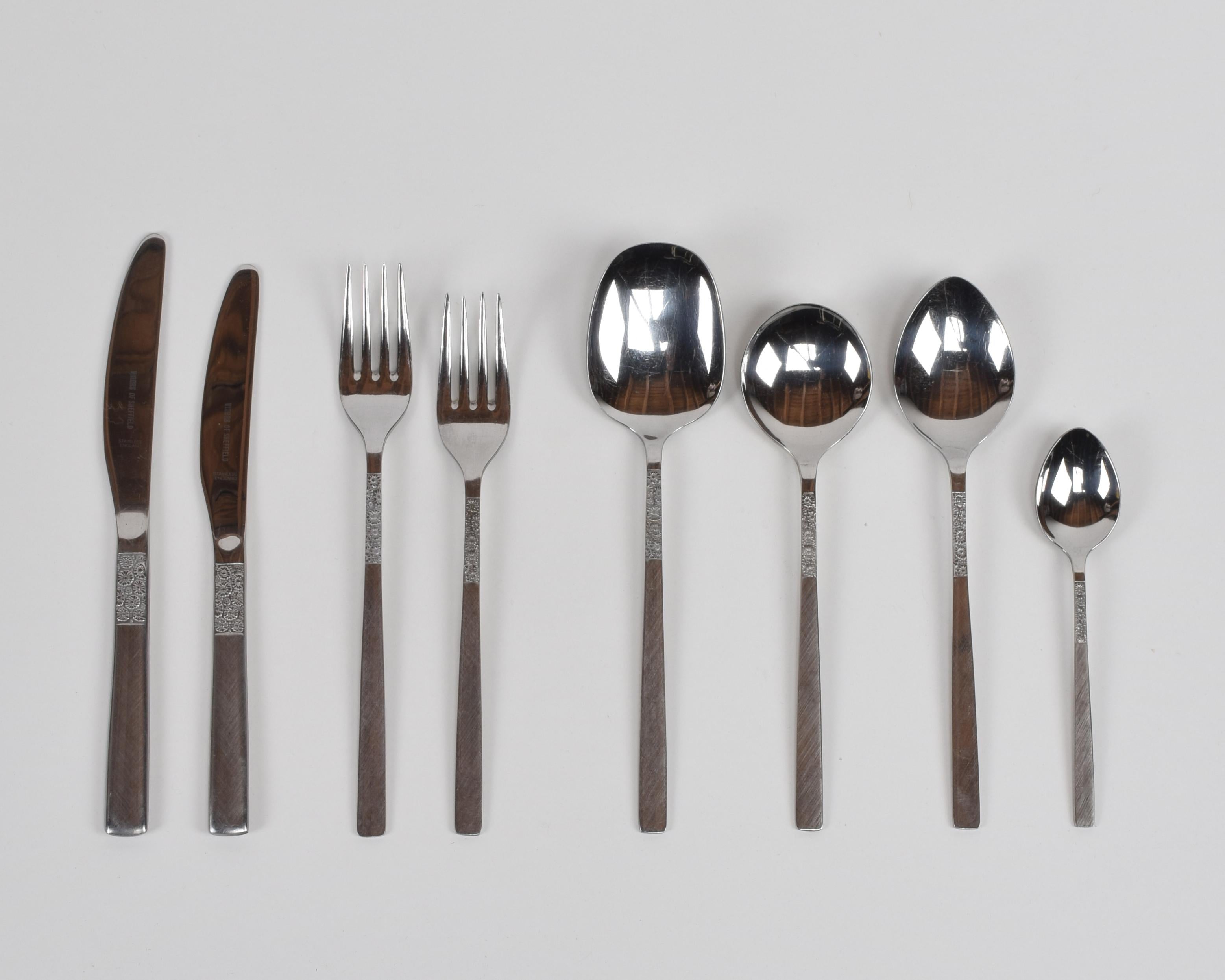 Mid-Century Modern Viners ‘Love Story’ cutlery, Presentation set, stainless steel, 44 pc, 1970s