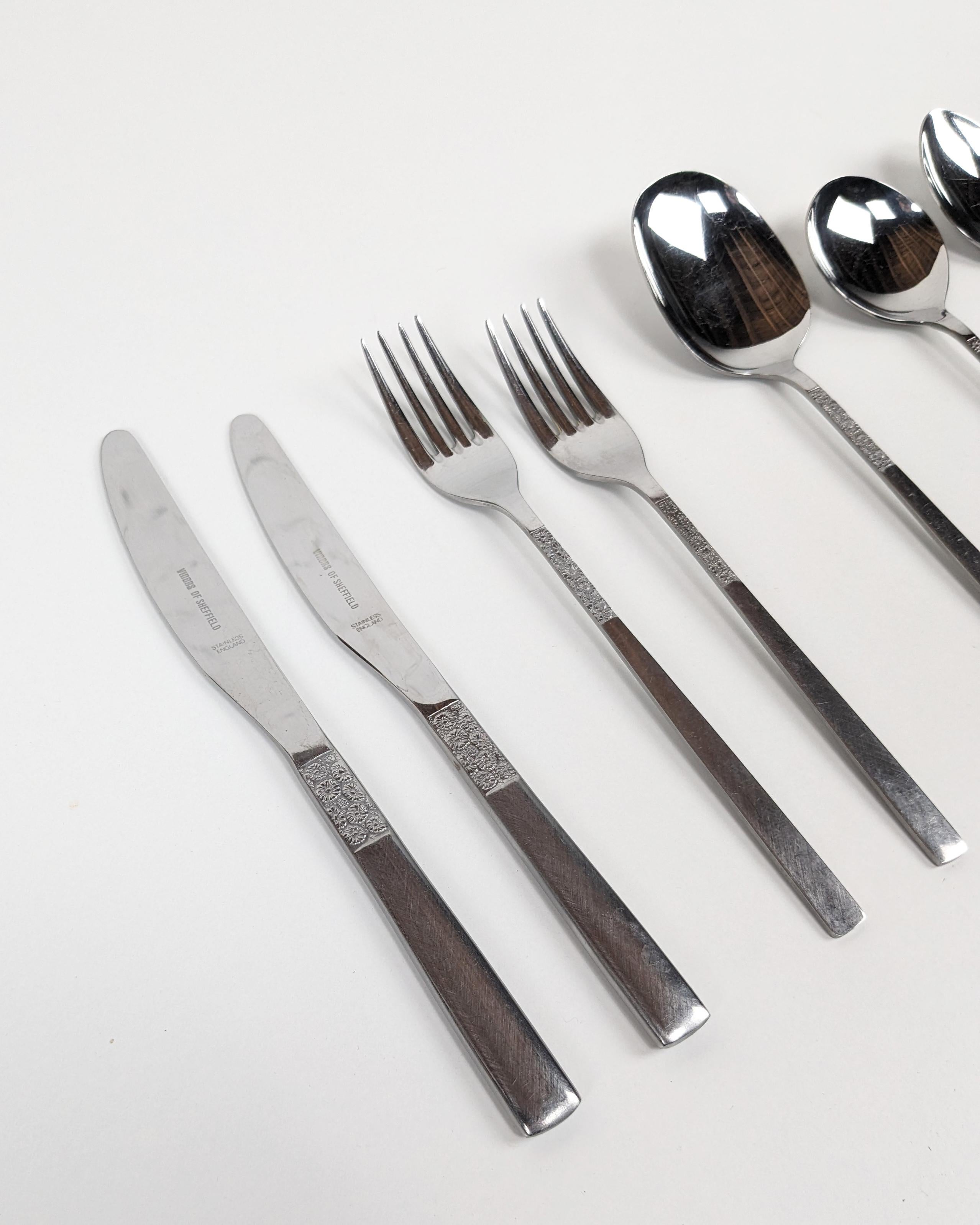 Viners ‘Love Story’ cutlery, Presentation set, stainless steel, 44 pc, 1970s In Good Condition In London, GB