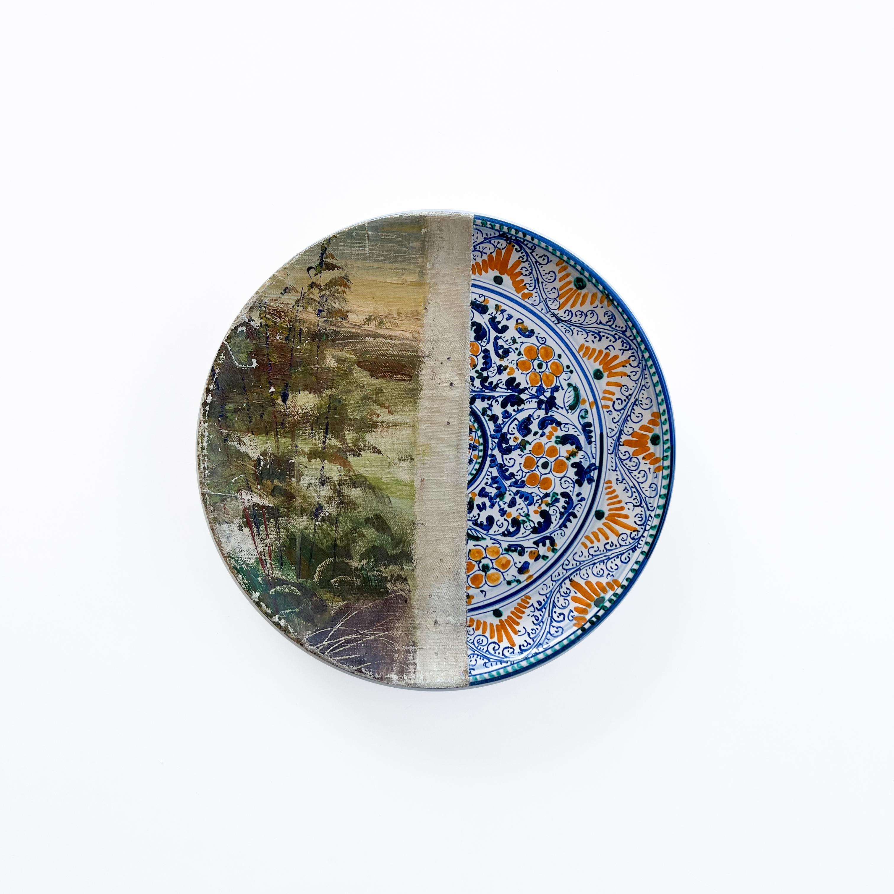 „Vineyard in Provence“ – Wandkunstkomposition aus dekorativen Tellern und Gemälden im Angebot 8