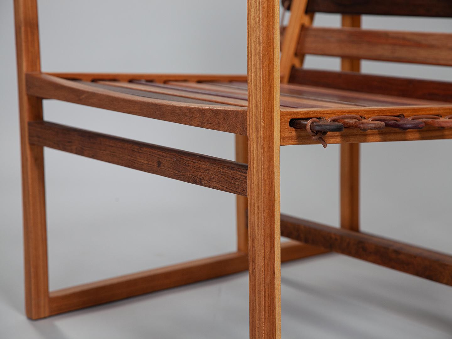 Fauteuil Variously fabriqué à partir de divers Woods brésiliens. en vente 4