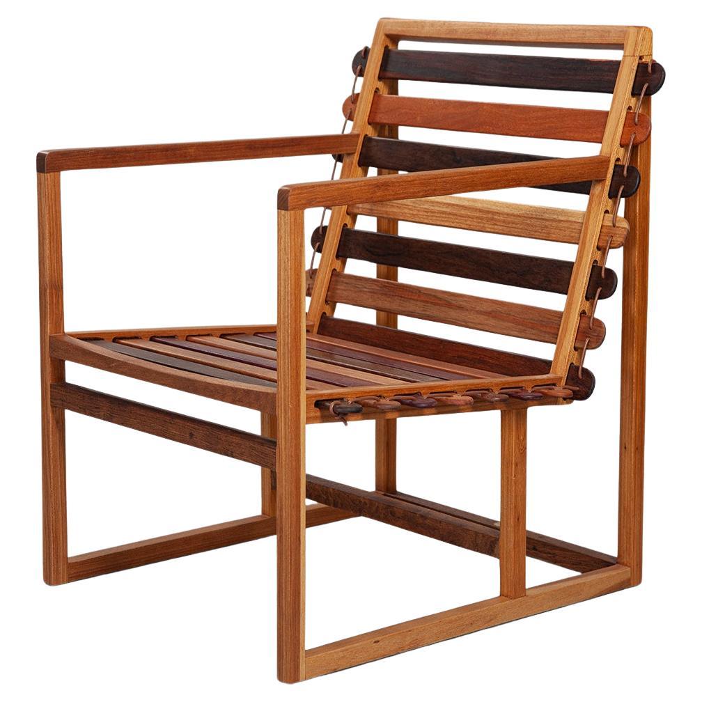 Fauteuil Variously fabriqué à partir de divers Woods brésiliens. en vente