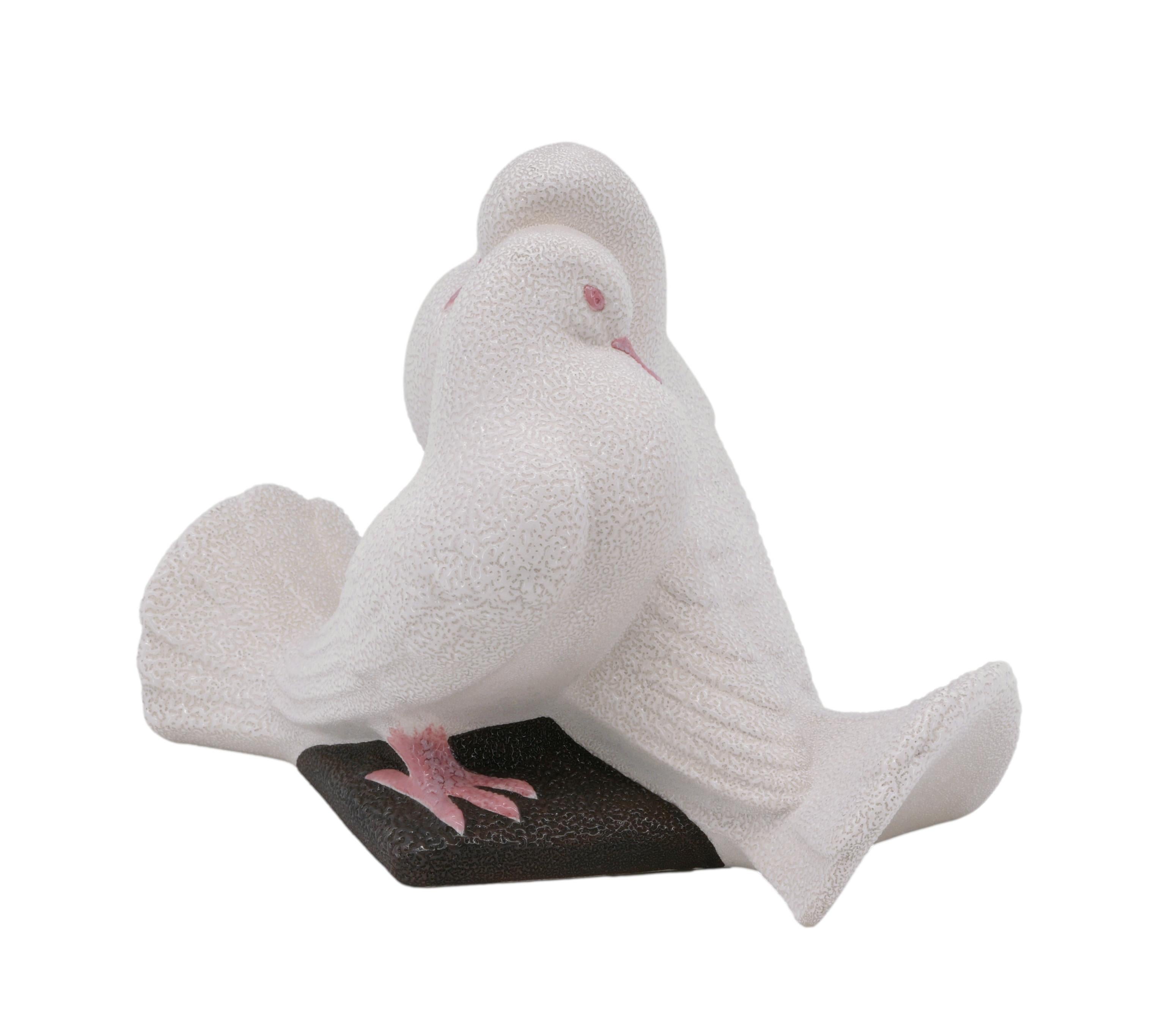 VINSARE Scultura di coppia di colombe in ceramica Art Déco, Sèvres, Francia, 1920 In condizioni ottime in vendita a Saint-Amans-des-Cots, FR