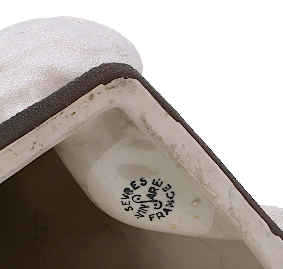 VINSARE Scultura di coppia di colombe in ceramica Art Déco, Sèvres, Francia, 1920 in vendita 2