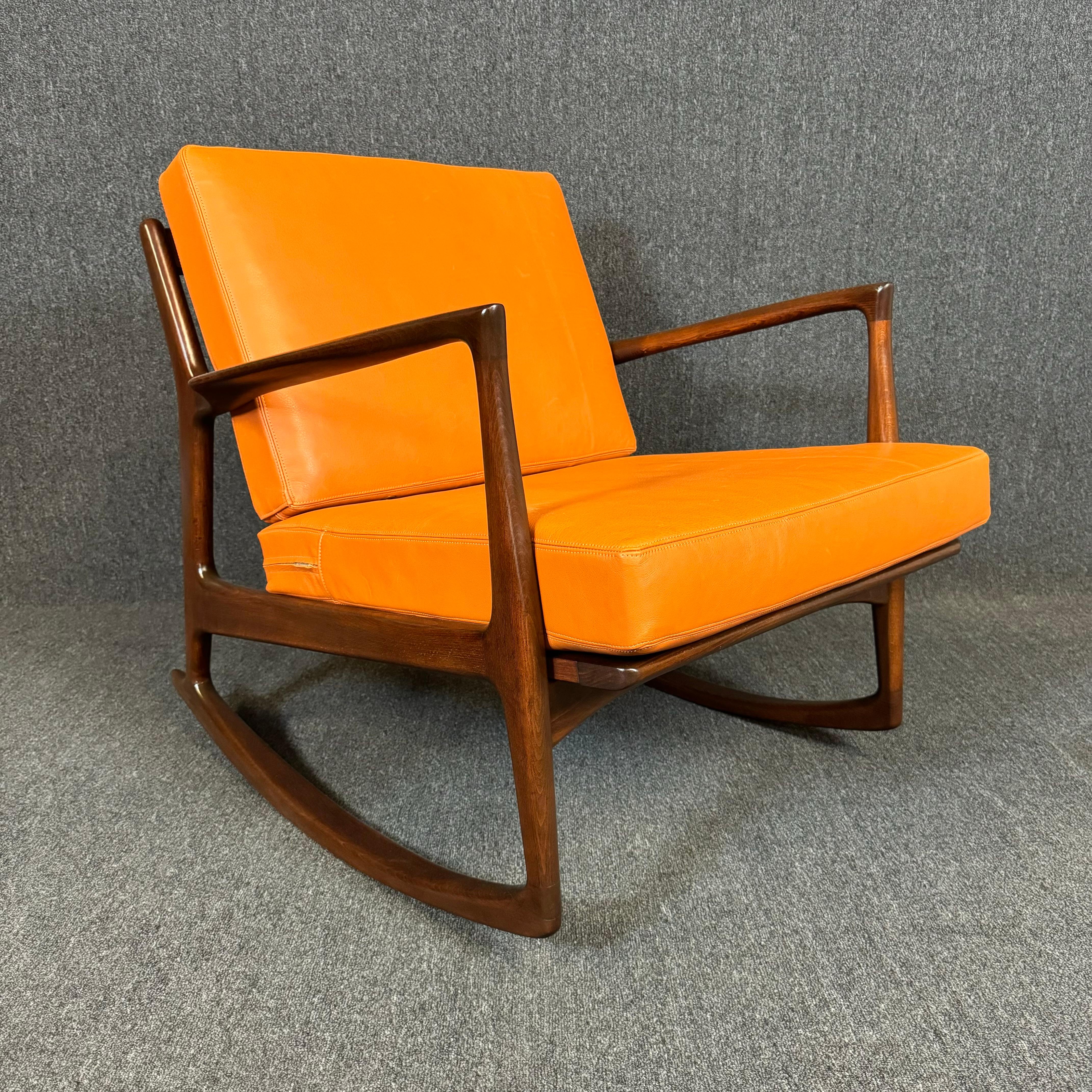 Vintage Danish Mid Century Modern Rocking Chair by Kofod Larsen for Selig In Good Condition For Sale In San Marcos, CA