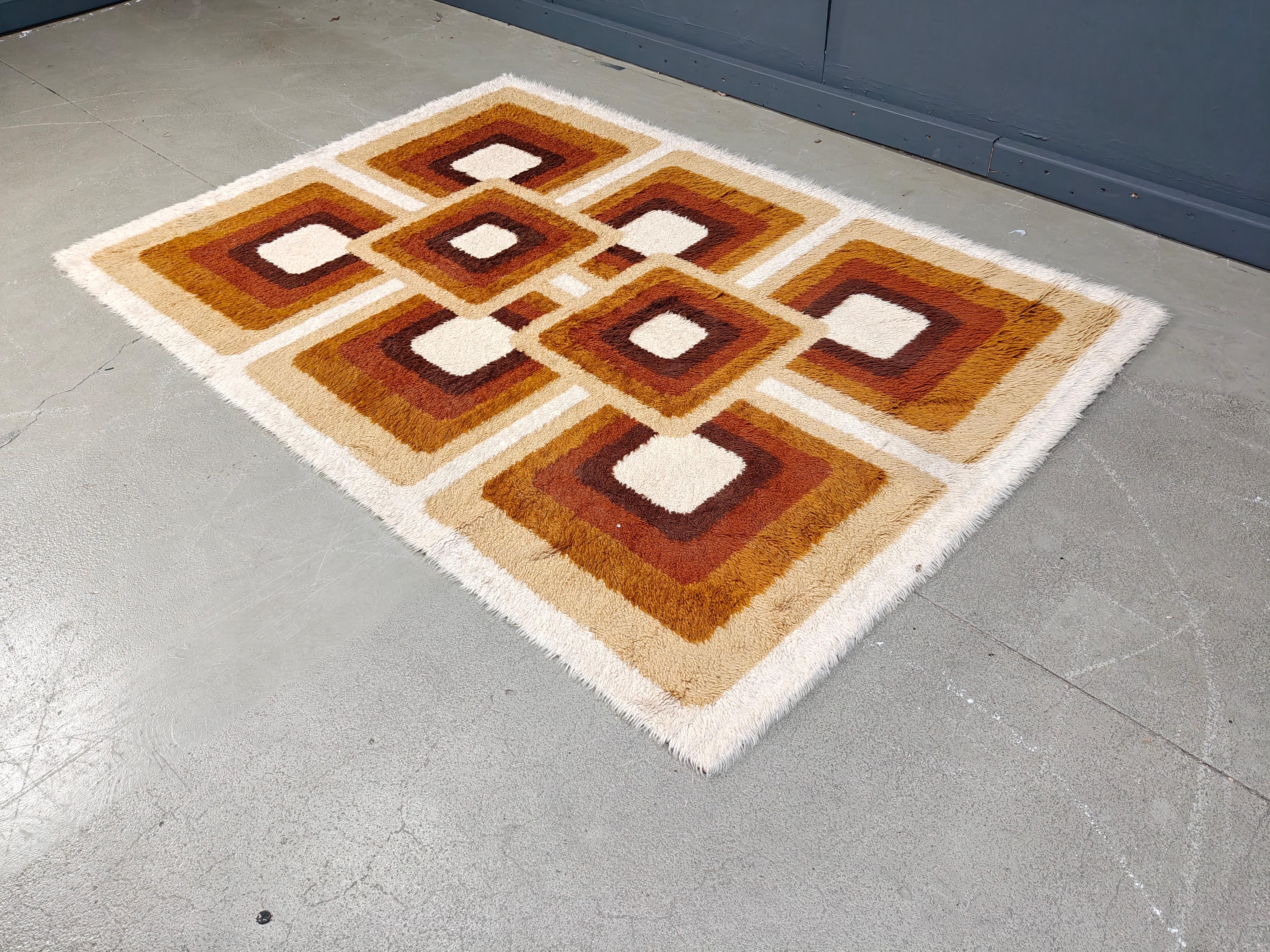 Tappeto modernista Vintae, anni '70 - Belgio In condizioni buone in vendita a Leuven, Vlaams Gewest