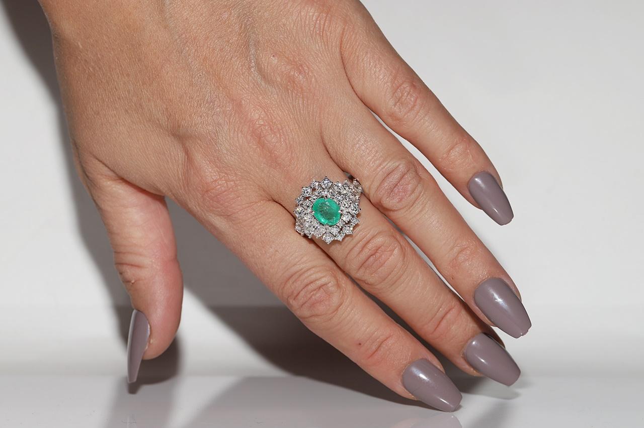 In very good condition.
Total weight is 9.4 grams.
Totally diamond is 4.45 ct.
The diamond is has G color and vs clarity.
Totally is emerald 1.20 ct.
Ring size is US 8.5 (We offer free resizing)
We can make any size.
Box is not included.
Please
