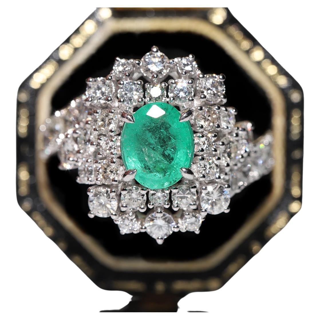 Vintaga 18k Gold Natural Diamond And Emerald Decorated Strong Ring For Sale