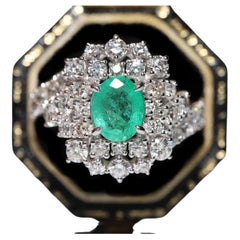 Vintaga 18k Gold Natural Diamond And Emerald Decorated Strong Ring