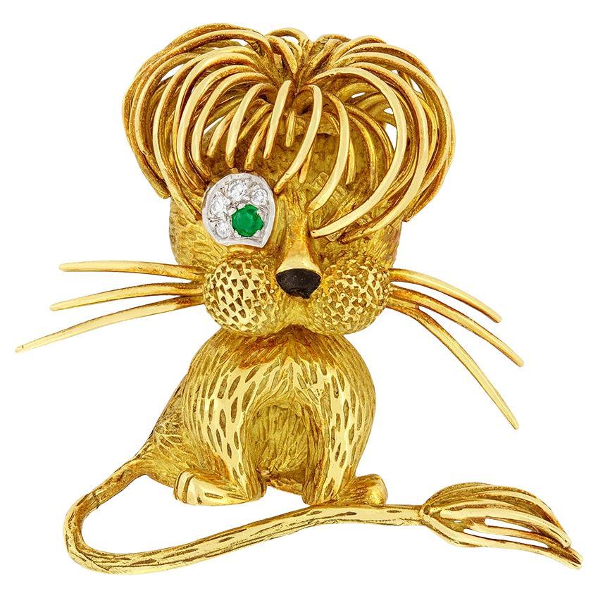 Vintage 0.08ct Diamond and Emerald Lion Brooch, C.1970s For Sale