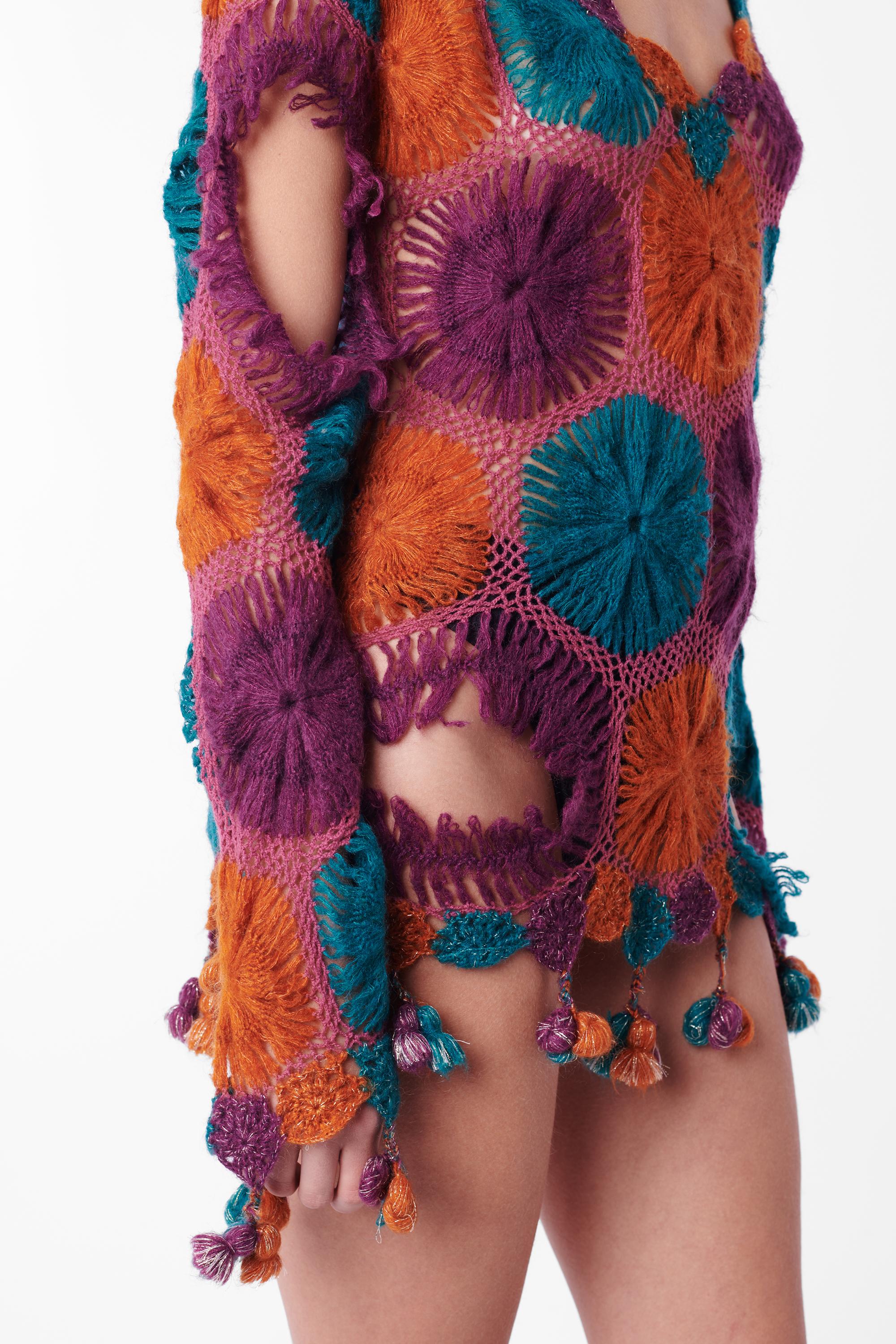 Pull en laine multicolore à pompon Vintage 00's Excellent état - En vente à London, GB