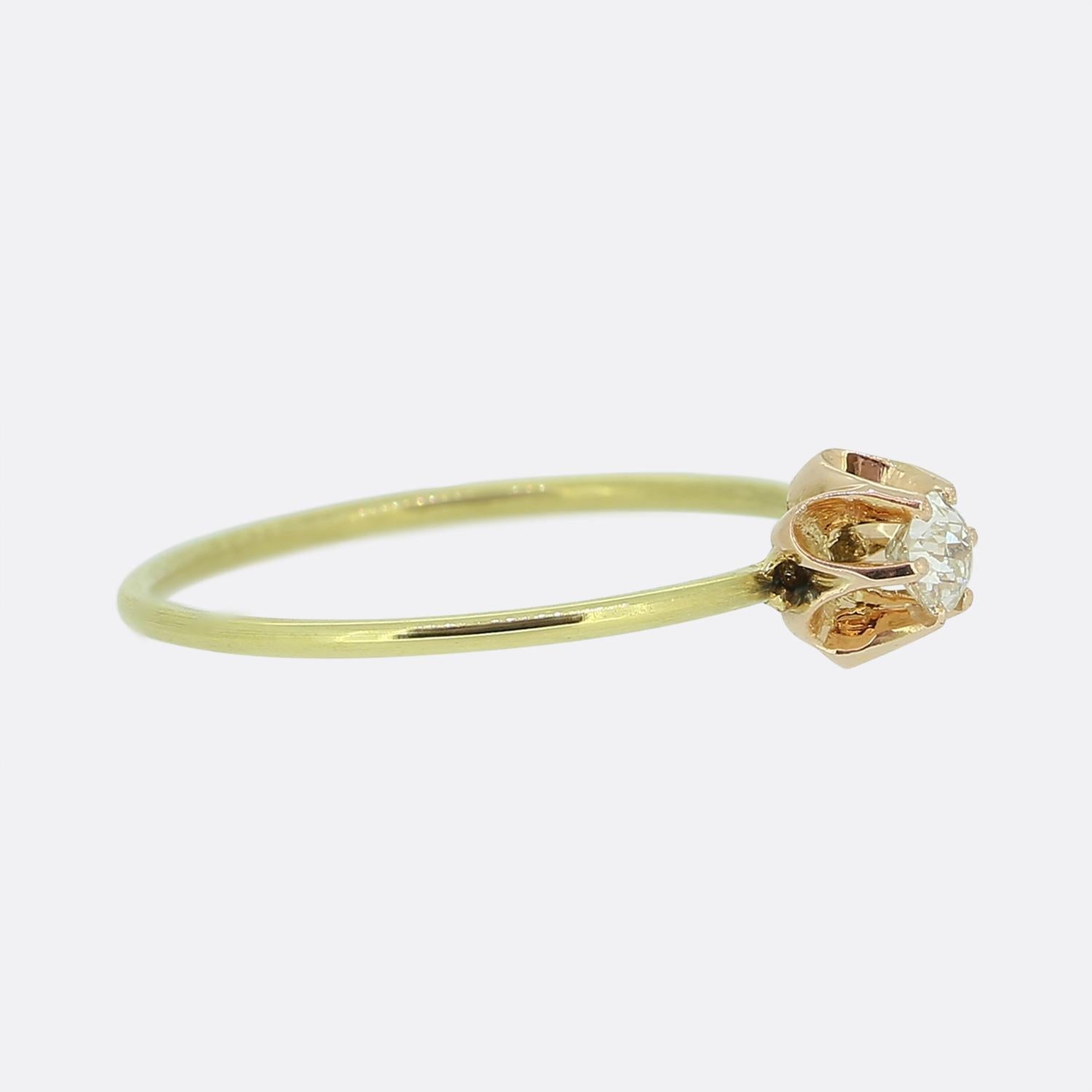 Stapelbarer Blumenring mit 0,12 Karat Diamant (Alteuropäischer Brillantschliff) im Angebot