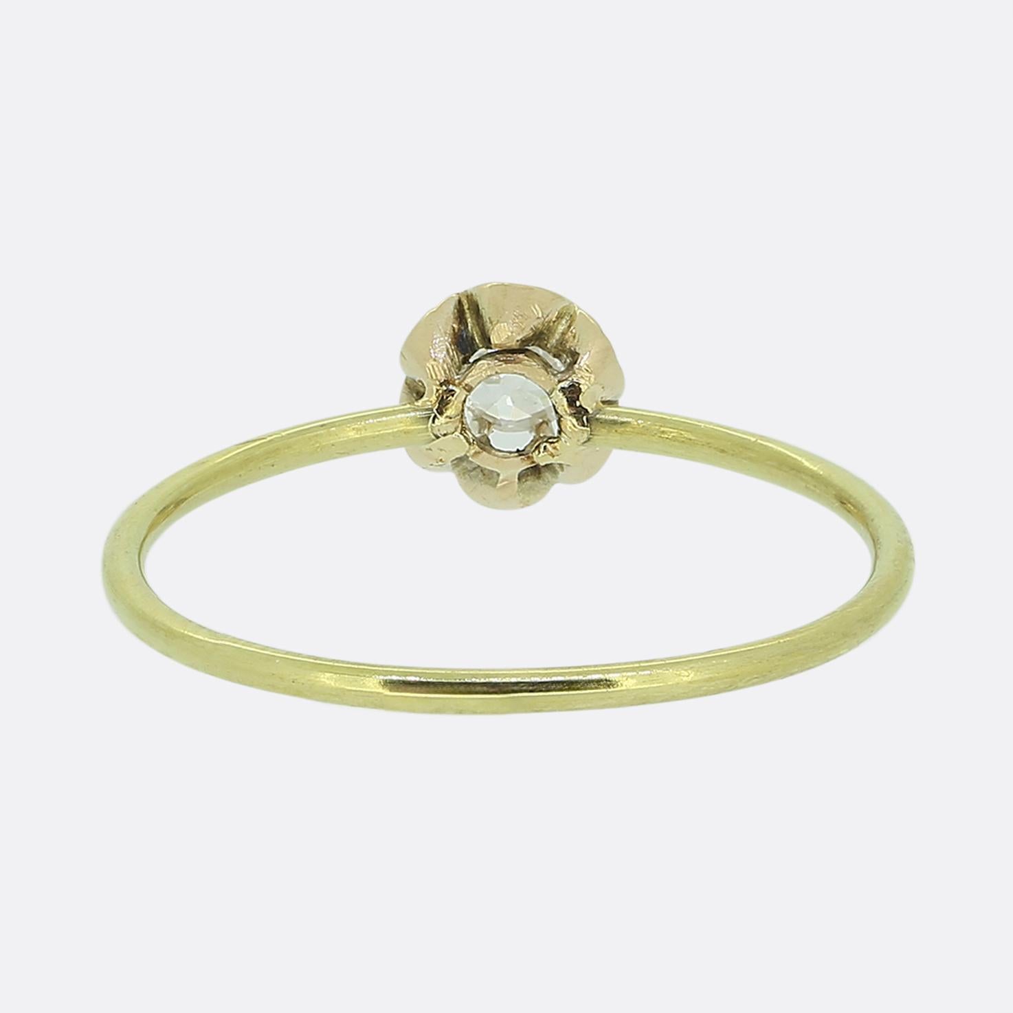 Stapelbarer Blumenring mit 0,12 Karat Diamant im Zustand „Gut“ im Angebot in London, GB