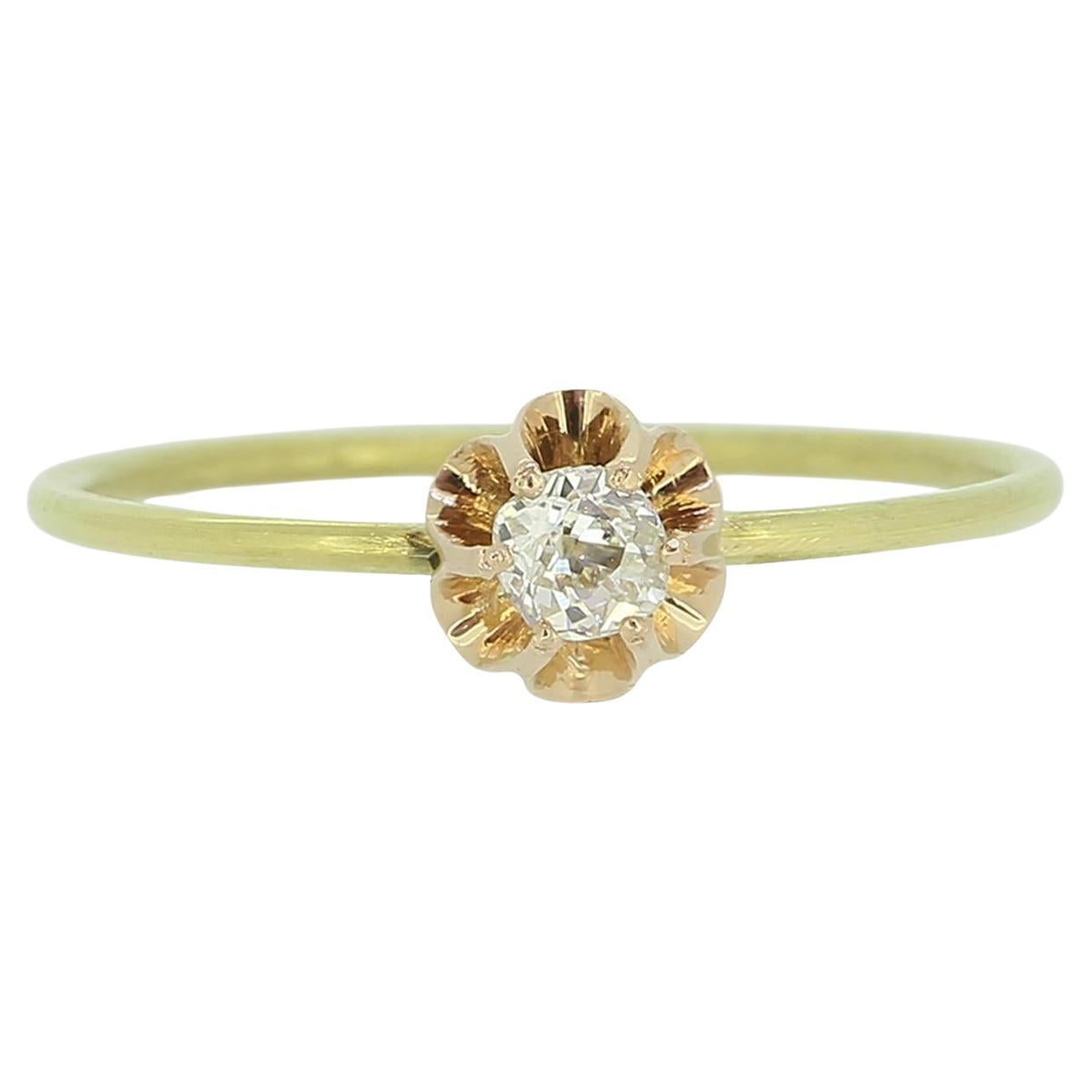 Anillo Flor Apilable Vintage de Diamantes de 0,12 Quilates