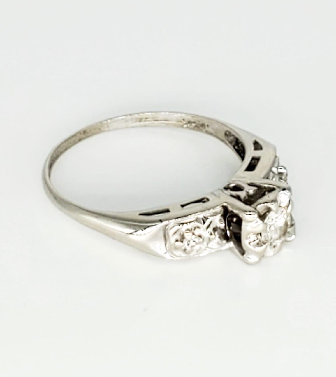 Round Cut Vintage 0.20 Carat Diamond Engagement Ring 14 Karat For Sale