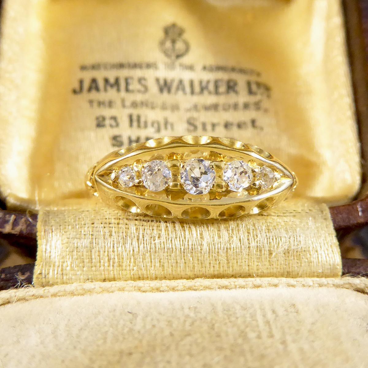 Women's or Men's Vintage 0.20ct Diamond Five Stone Boat Ring in 14ct Yellow Gold