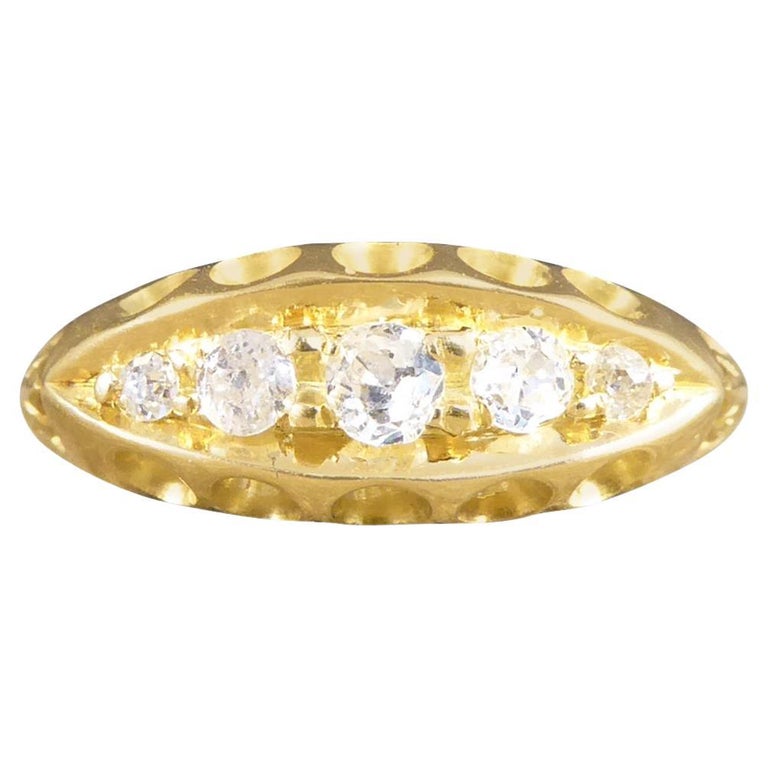 Vintage 0.20ct Diamond Five Stone Boat Ring in 14ct Yellow Gold For Sale