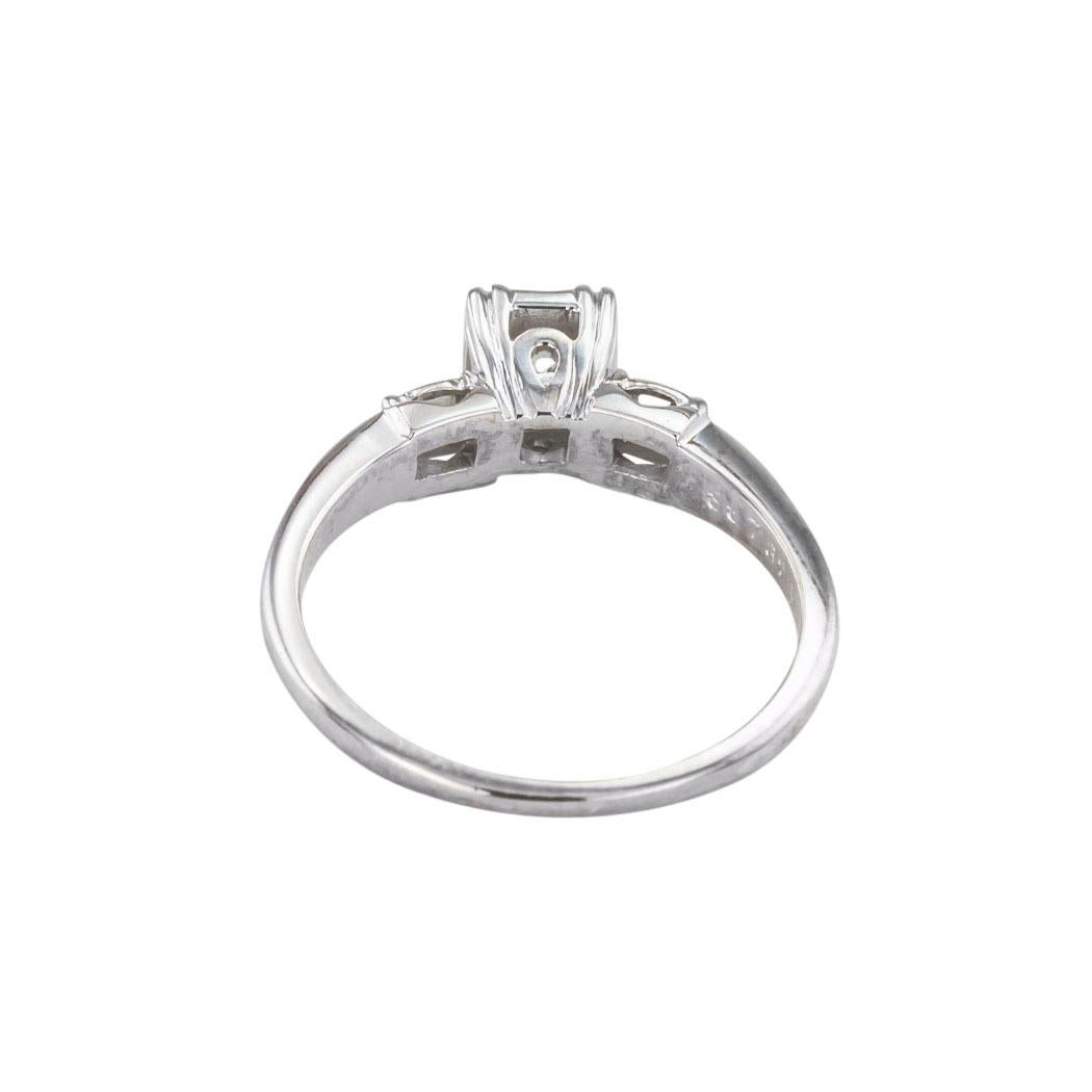 Vintage 0.25 Carat Diamond Solitaire White Gold Engagement Ring In Good Condition In Los Angeles, CA