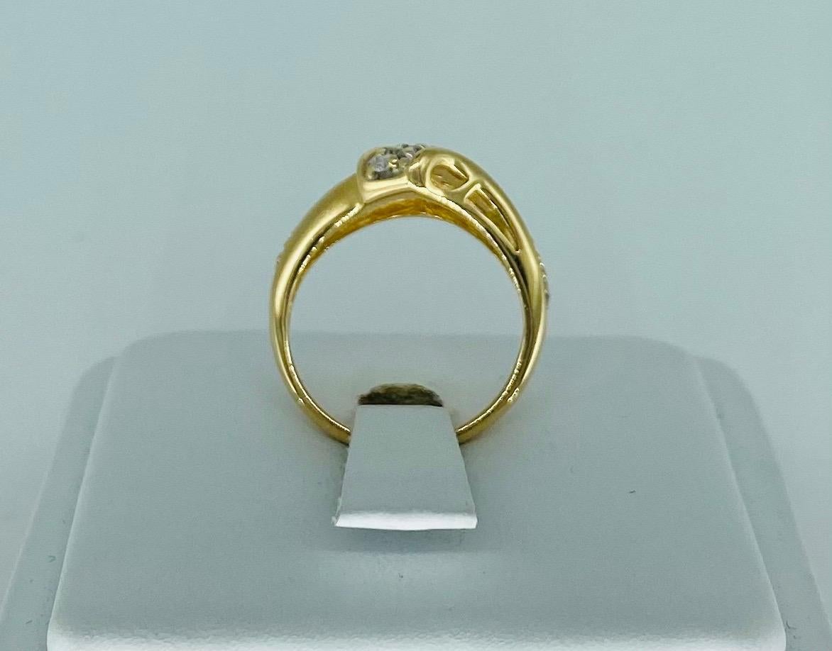 Round Cut Vintage 0.25 Carat Diamond Tiara Ring 14k Gold For Sale