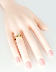 Vintage 0.30 Carat Diamonds Engagement Ring 18k Solid Gold