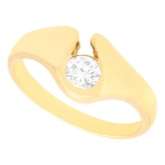 Vintage 0.30ct Diamond Solitaire Ring in 18k Yellow Gold, Circa 1960