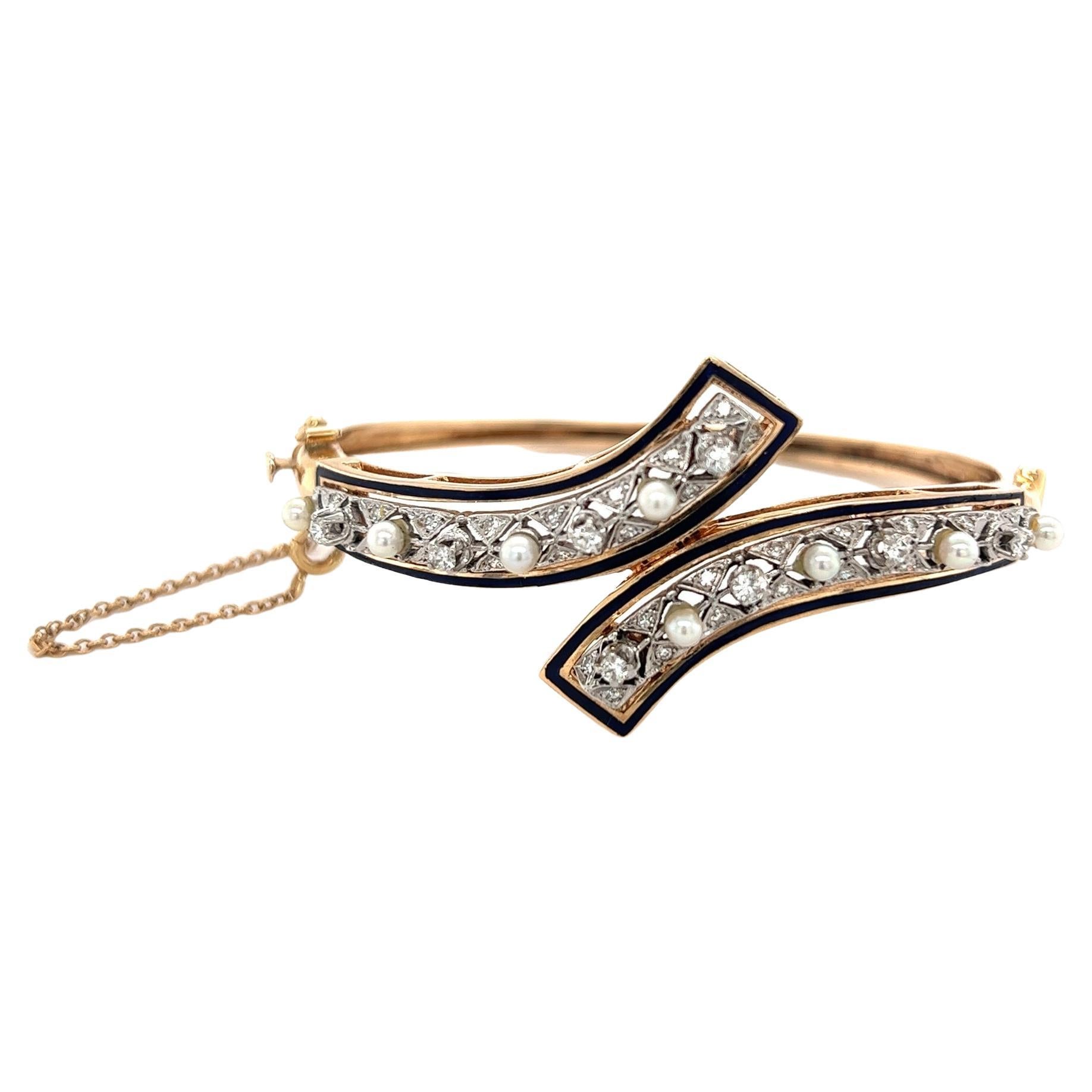 Bracelet jonc vintage en or jaune 14 carats avec perles et diamants 0,32 carat poids total en vente