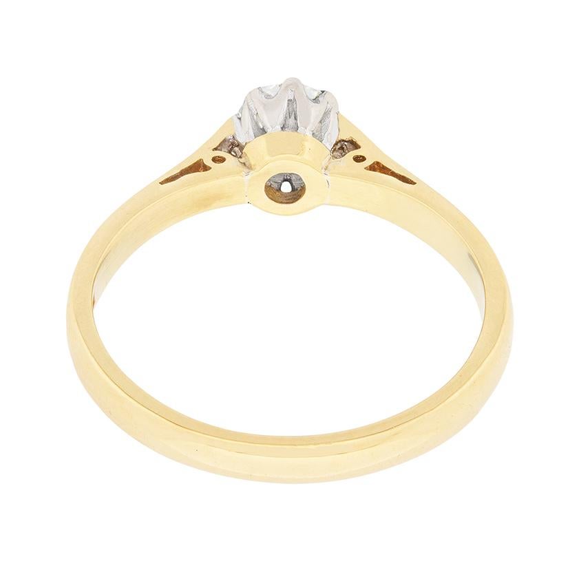 Women's or Men's Vintage 0.40 Carat Diamond Solitaire Ring, circa 1980s