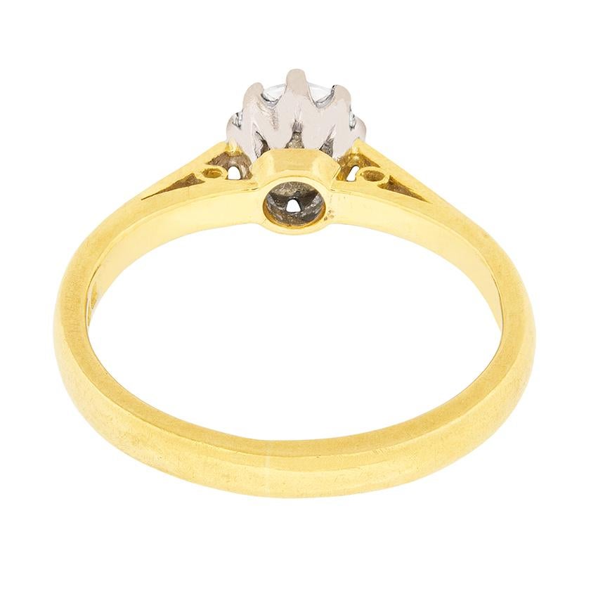 Vintage 0.40ct Diamond Solitaire Engagement Ring, c.1982 In Good Condition For Sale In London, GB
