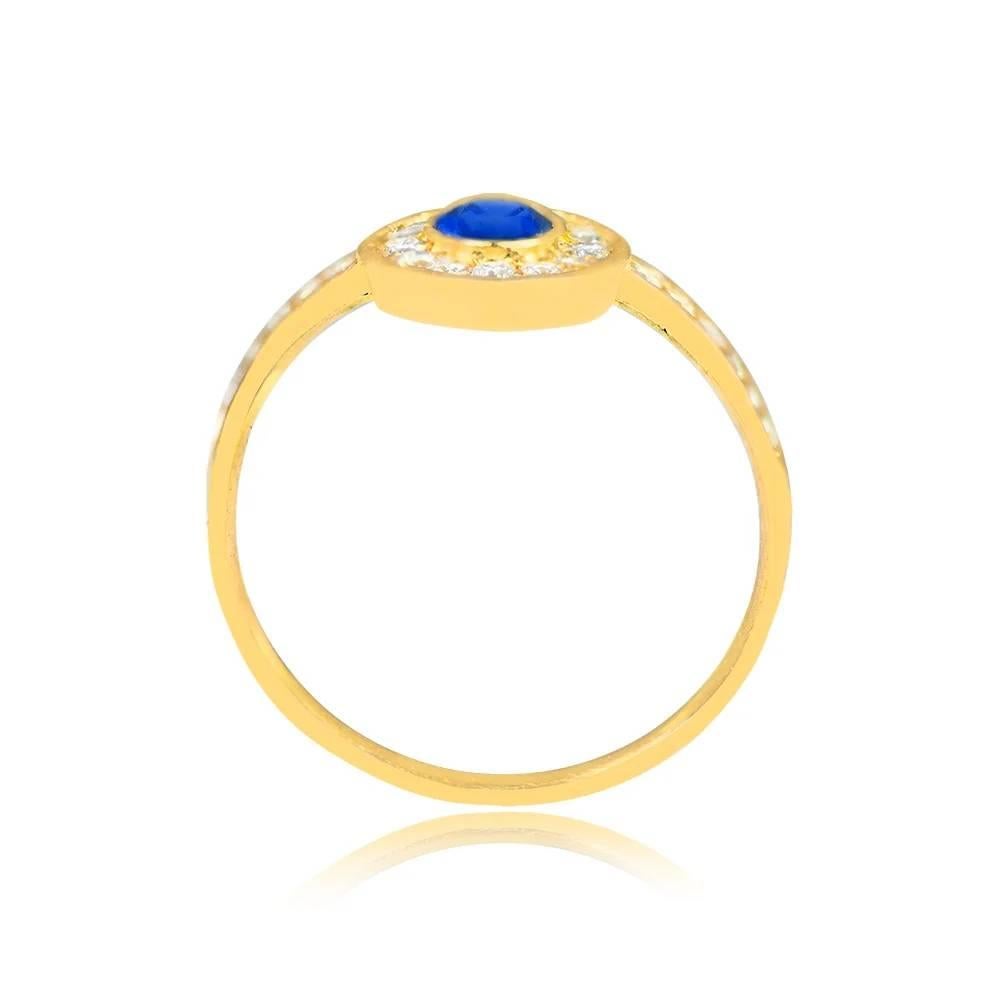 Vintage 0.40ct Oval Cut Sapphire Engagement Ring, Diamond Halo, 18k Yellow Gold In Excellent Condition For Sale In New York, NY