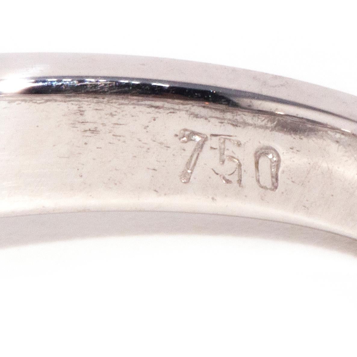 Vintage 0.42 Carat Rub Over Set Diamond 18 Carat White Gold Halo Cluster Ring For Sale 3