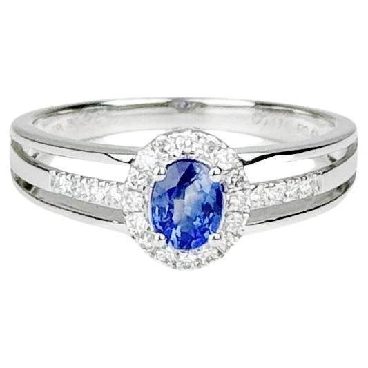 Anillo vintage de diamantes con zafiro azul de Sri Lanka de 0,43 ct en oro blanco de 18 quilates