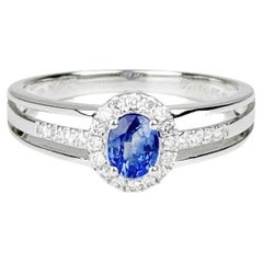 Anillo vintage de diamantes con zafiro azul de Sri Lanka de 0,43 ct en oro blanco de 18 quilates