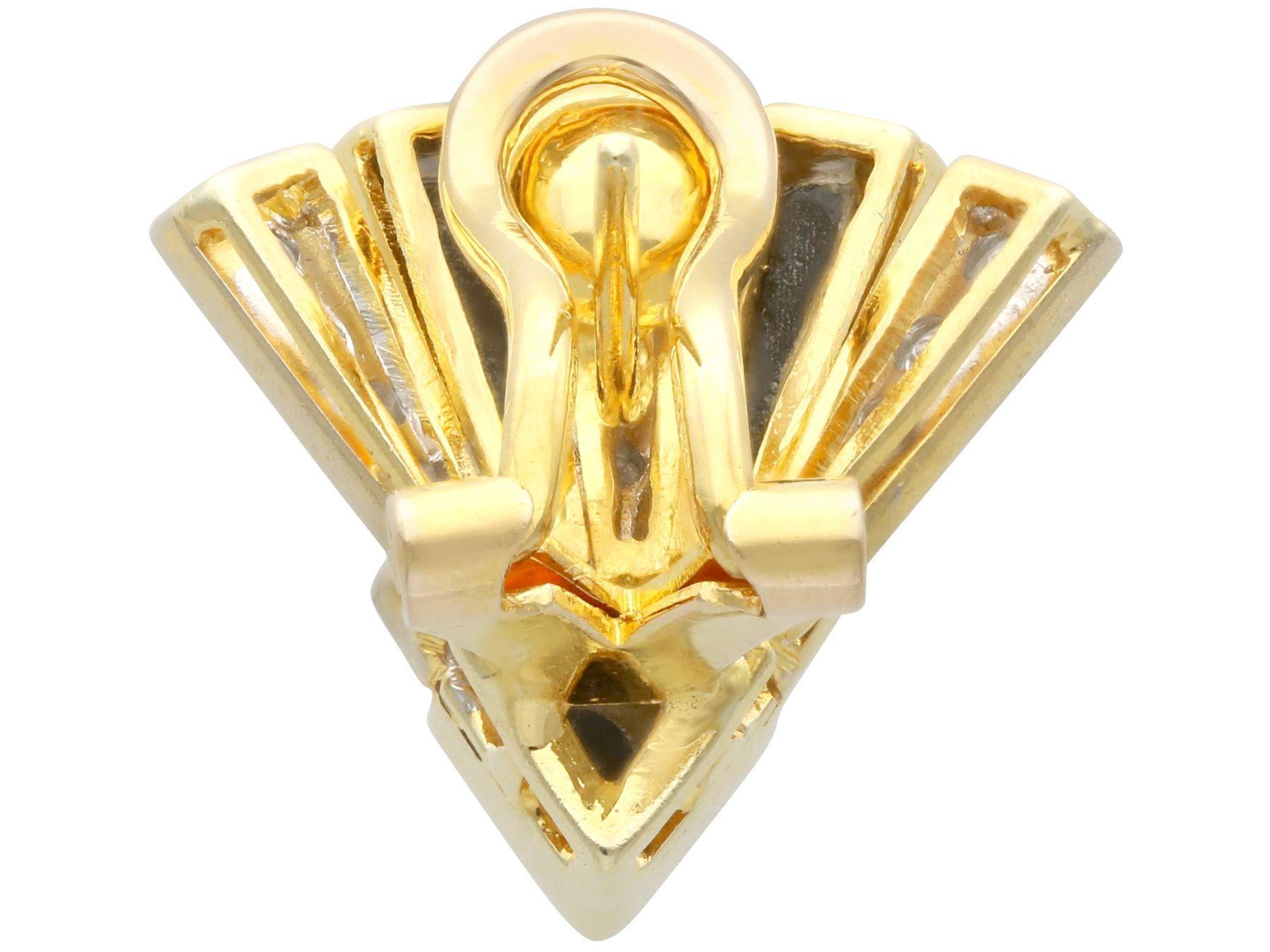 Art Deco Vintage 0.49 Carat Diamond and Black Onyx Yellow Gold Stud Earrings For Sale
