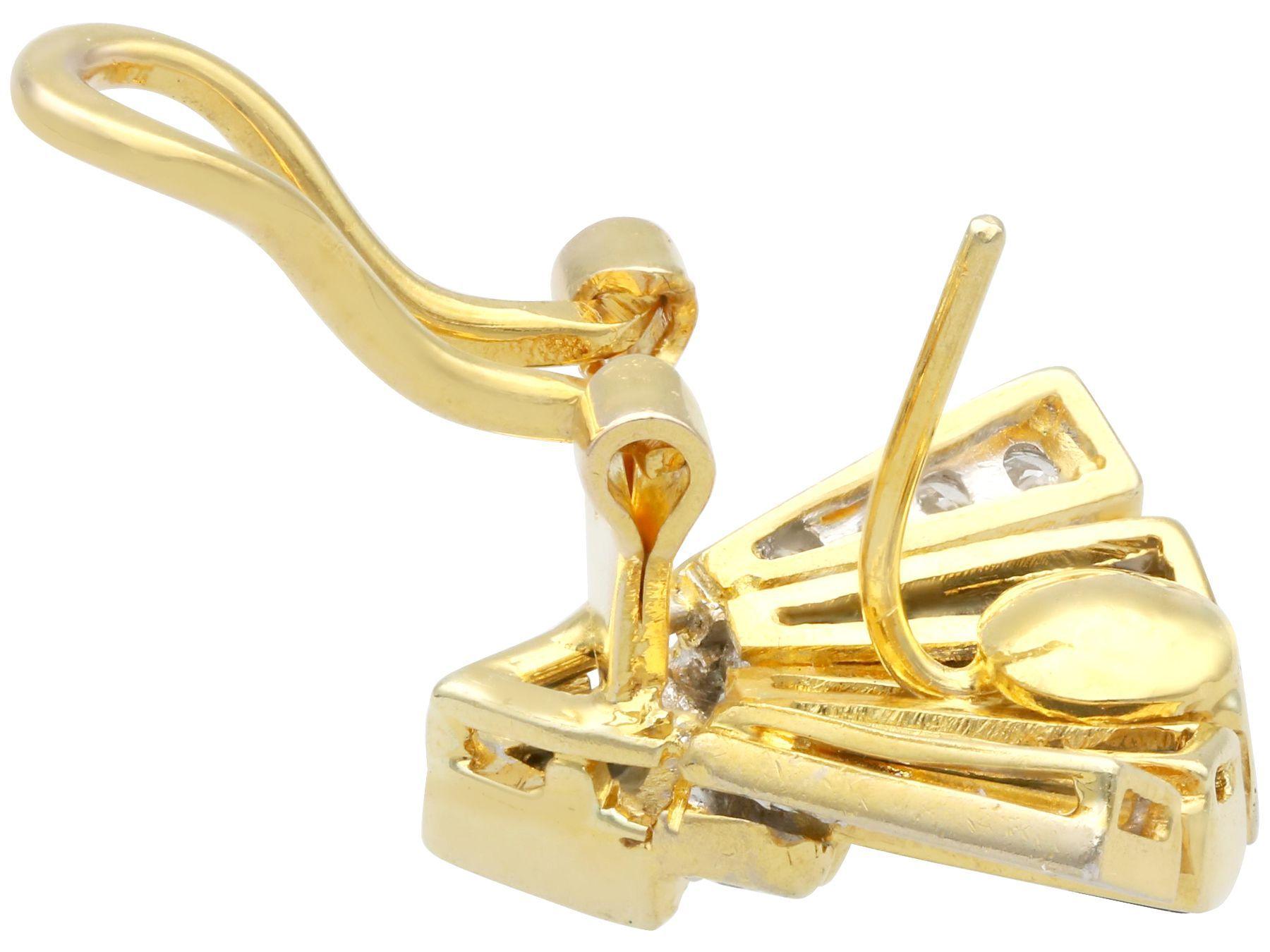 Clous d'oreilles vintage en or jaune avec diamants de 0,49 carat et onyx noir Unisexe en vente