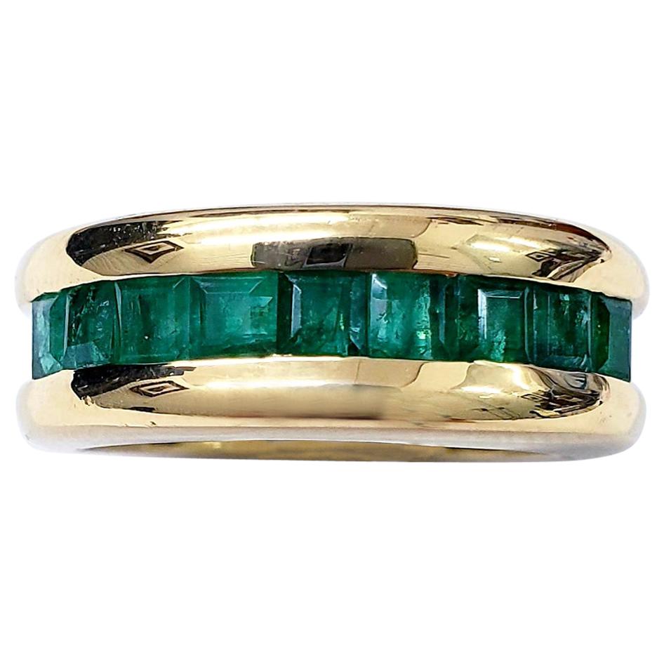 Vintage 1.00 Carat Green Emerald Band Ring