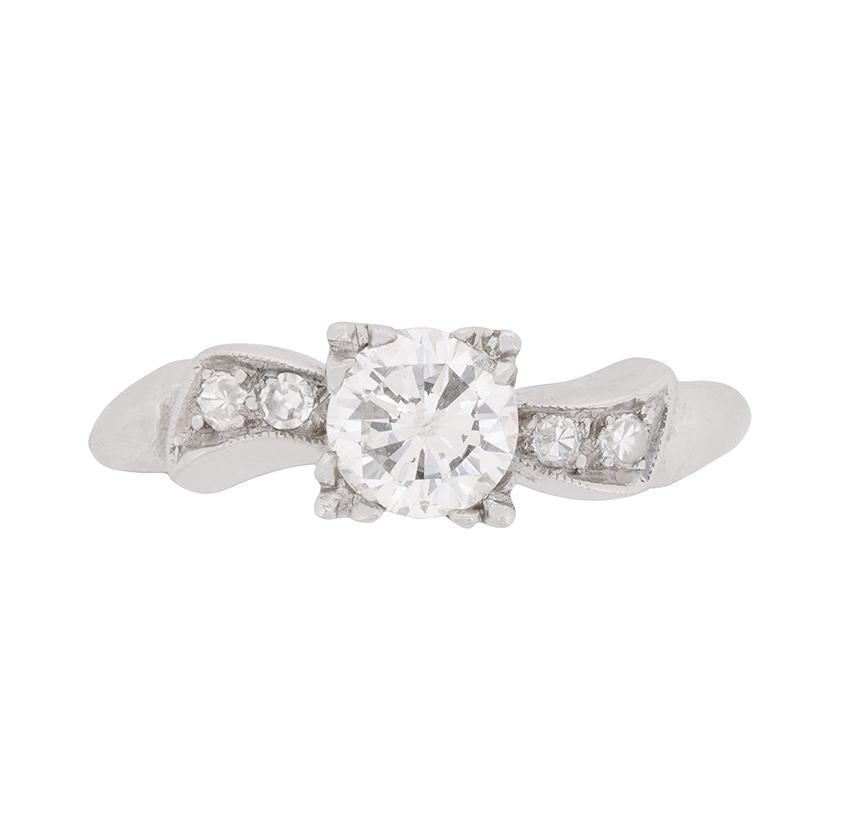 Women's or Men's Vintage 0.50ct Diamond Solitaire Engagement Ring, c.1950s For Sale