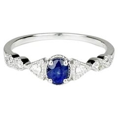Anillo vintage de diamantes con zafiro azul de Sri Lanka de 0,56 ct en oro blanco de 18 quilates