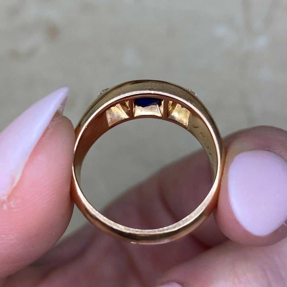 Vintage 0.57ct Round Cut Natural Sapphire Band Ring, 18k Yellow Gold, Circa 1965 For Sale 5