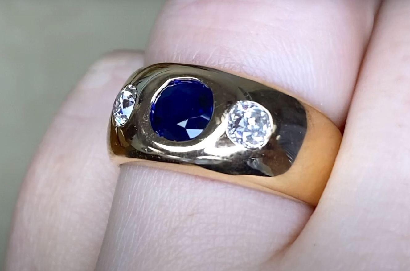 Vintage 0.57ct Round Cut Natural Sapphire Band Ring, 18k Yellow Gold, Circa 1965 For Sale 1