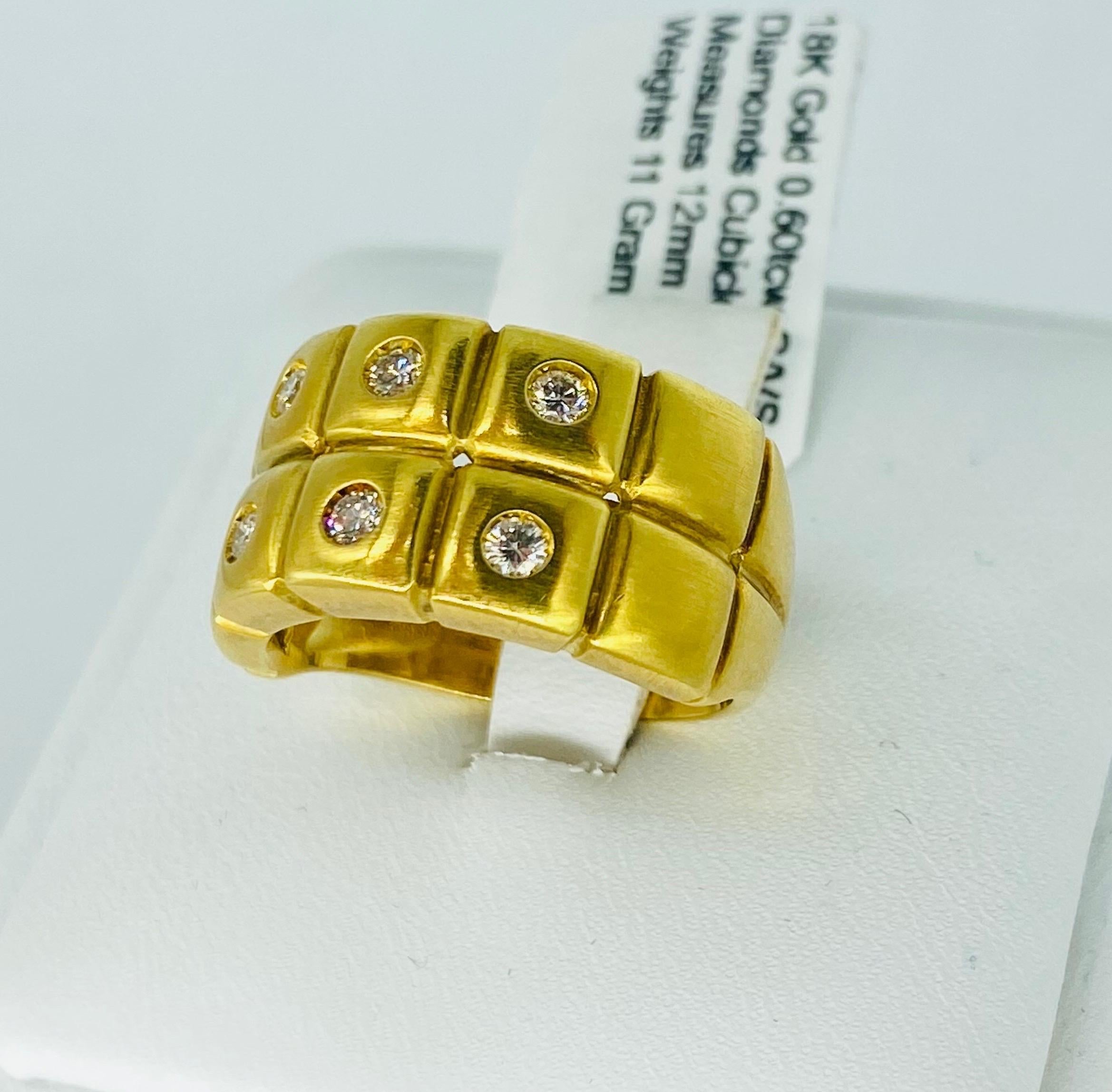 Vintage 0.60 Carat Diamonds Cubicle Designer Ring 18k Gold For Sale 1