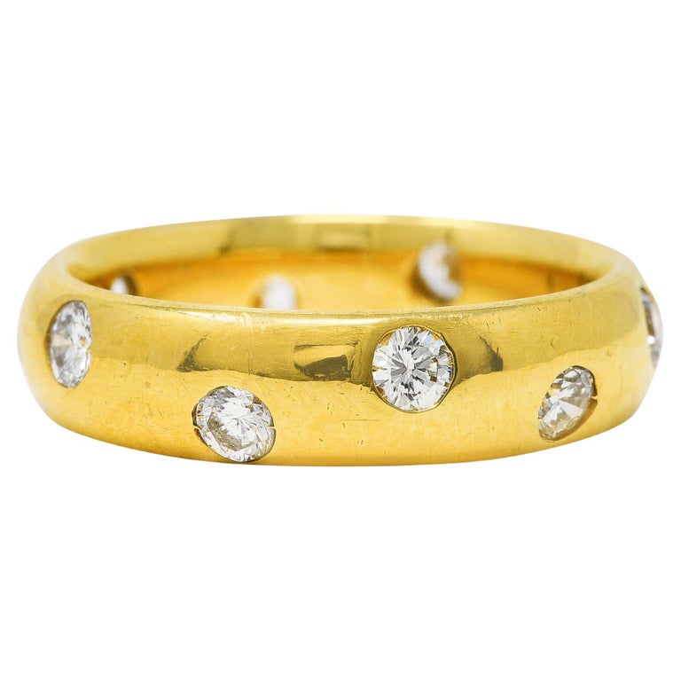 Vintage 0.60 Diamond 18 Karat Yellow Gold Band Ring For Sale at 1stDibs