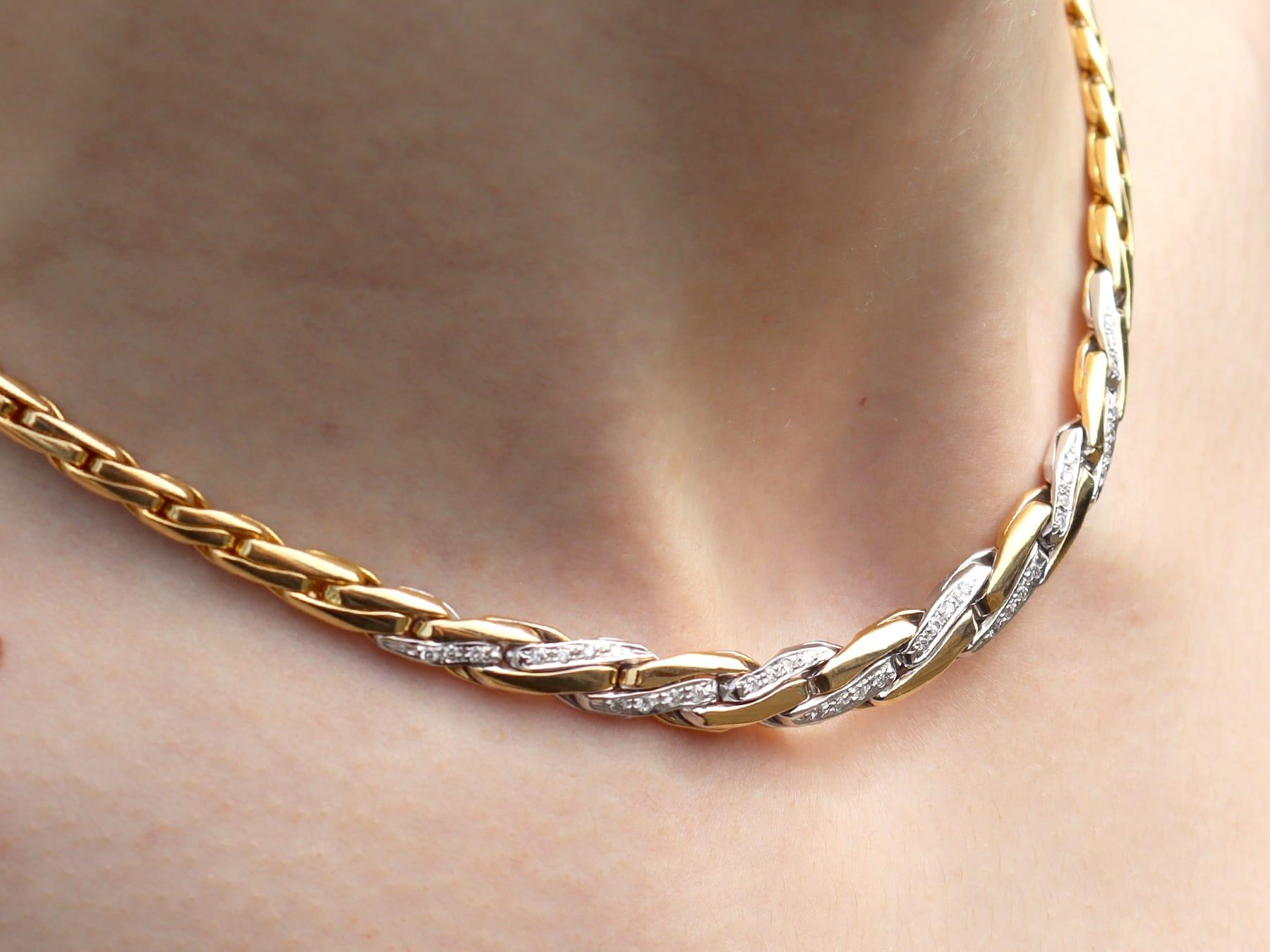 Vintage 0.62 Carat Diamond and 18k Yellow Gold Necklace For Sale 4