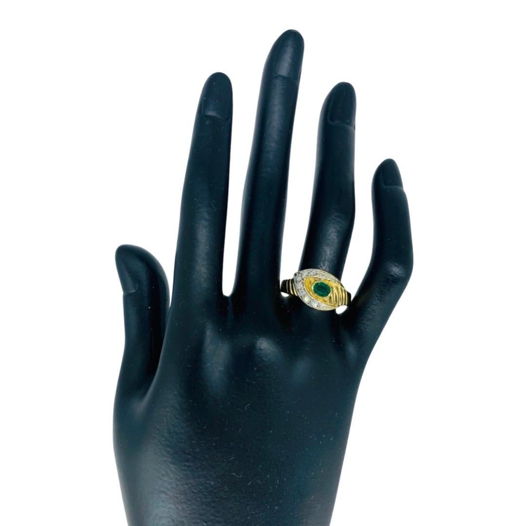 Gürtel-Cluster-Ring, 0,63 Gesamtkaratgewicht Smaragd und Diamanten 14k im Angebot 2